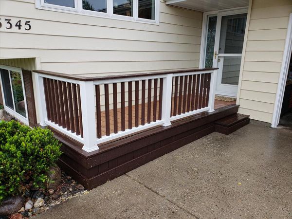 Build Right, Inc. Trex Transcend 2 Color Decking Front Porch with Trancend Railing in Fargo/Moorhead Area