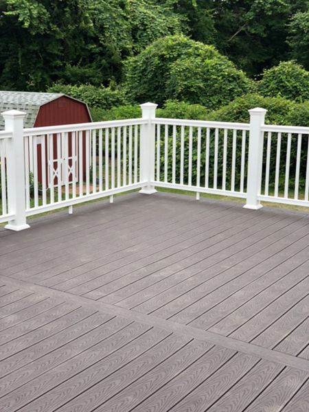 Narragansett Deck -Trex Select Woodland Brown