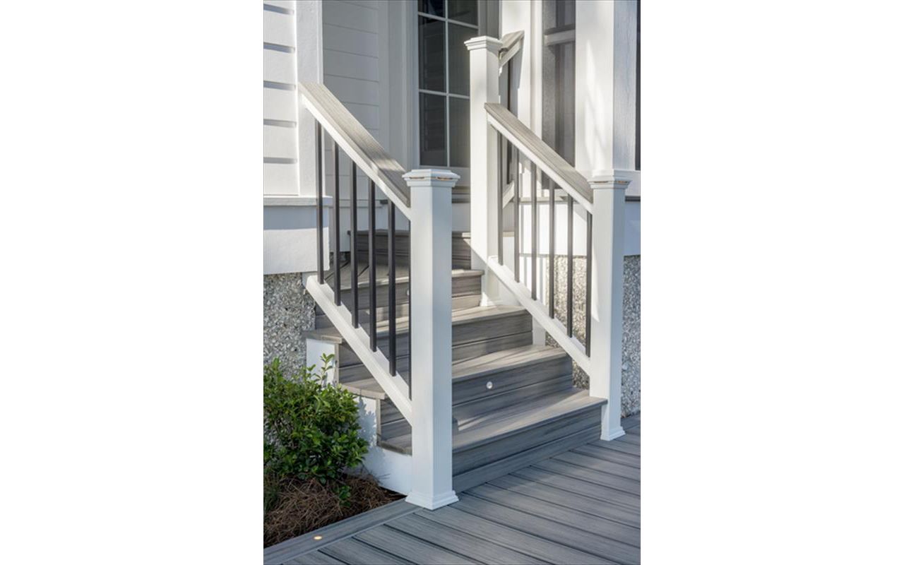 Island Mist Trex with Transcend Stair Rail