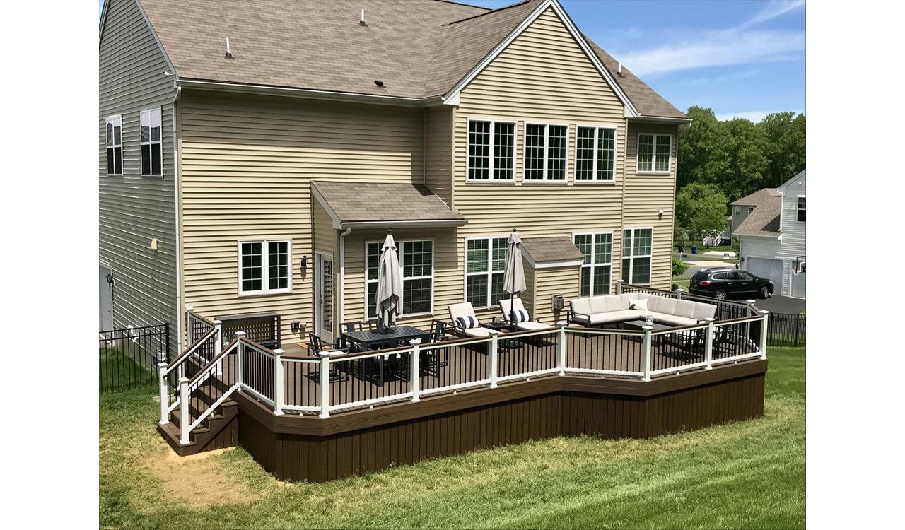 Trex Transcend Spiced Rum decking with Transcend Cocktail Rail with Trex cap lighting in Mullica Hill N.J.
