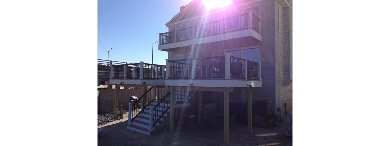 Transcend Railing with aluminum balusters