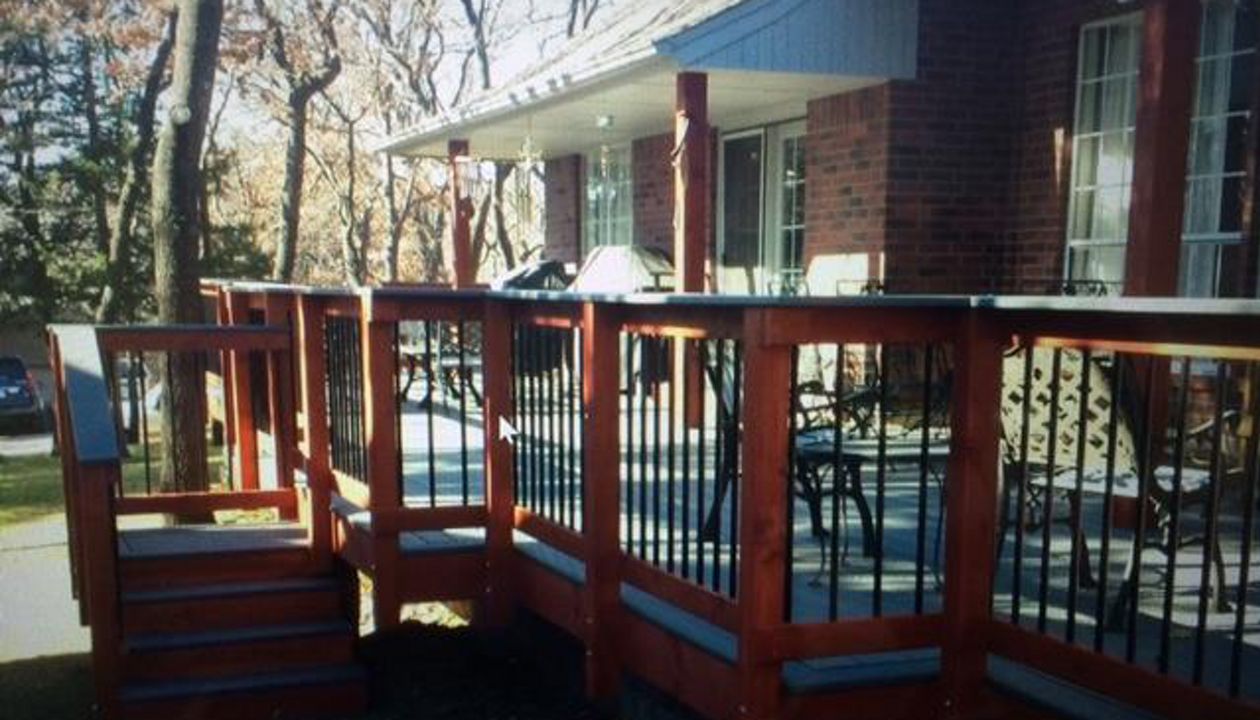 Clamshell deck in Edmond, OK
