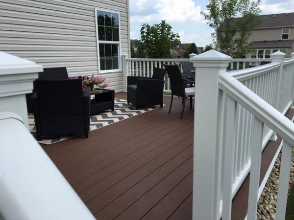 Trex Transcend Spiced Rum w/ White Transcend railing.