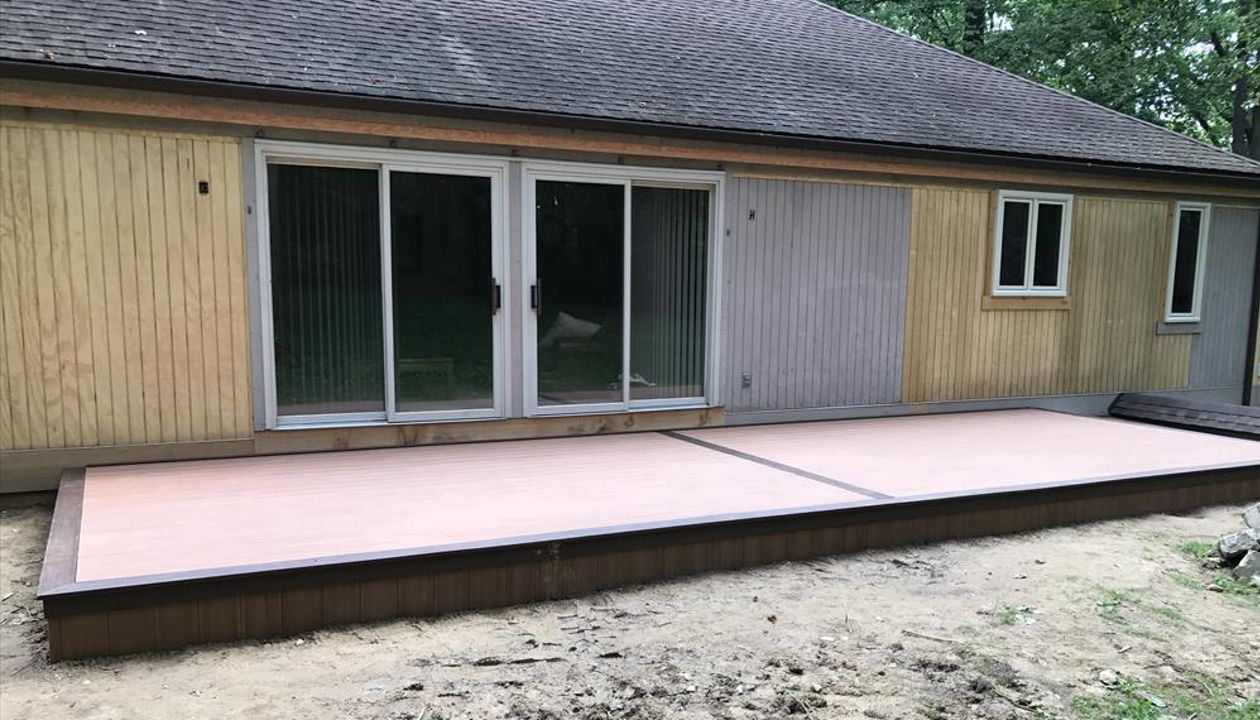 Transcend Tiki Torch with Lava Rock