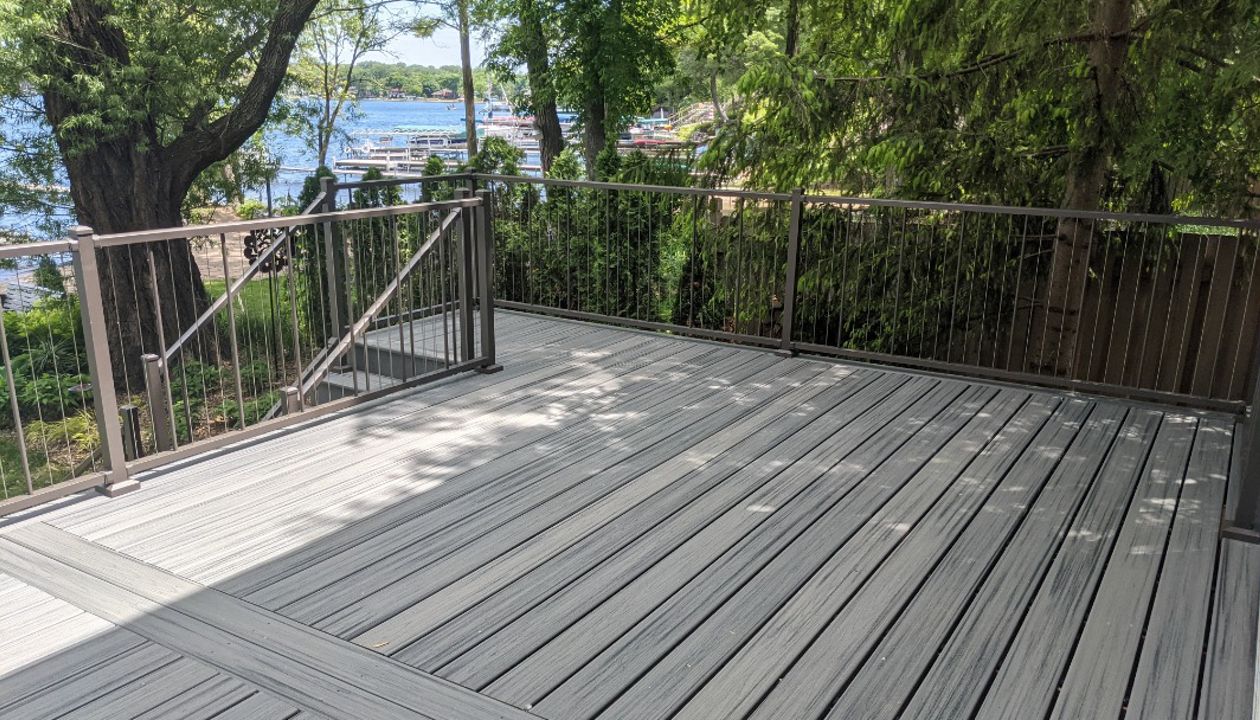 Trex Transcend Island Mist