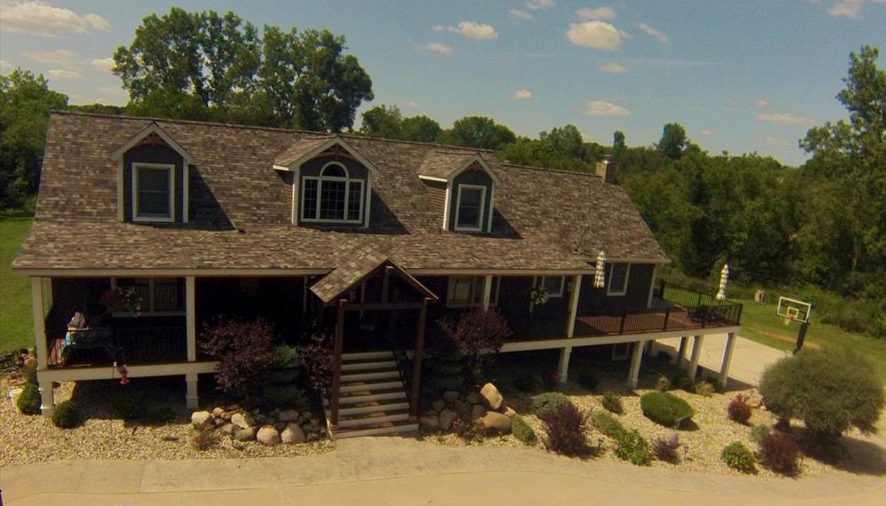 Custom Trex Transcend porch project.