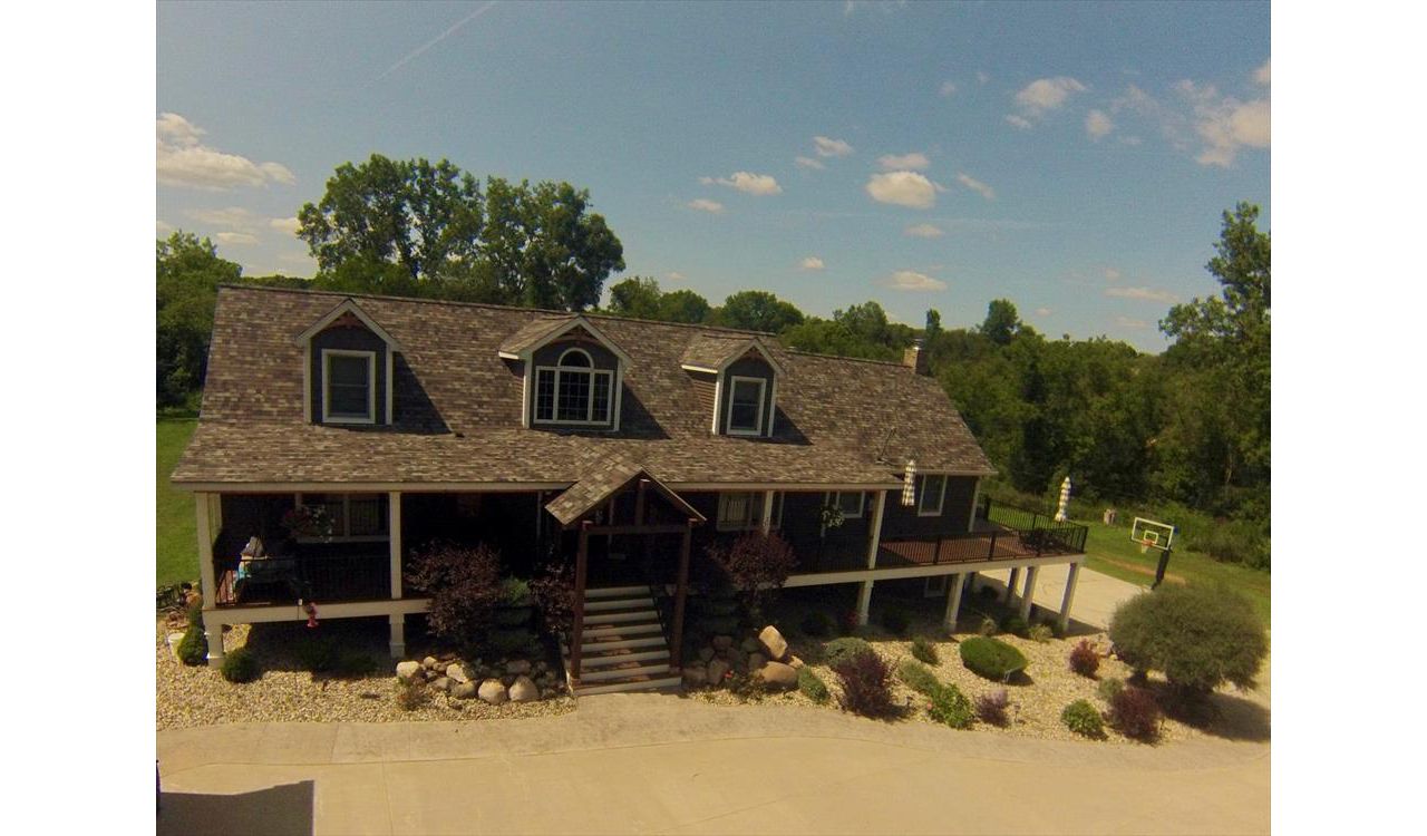 Custom Trex Transcend porch project.
