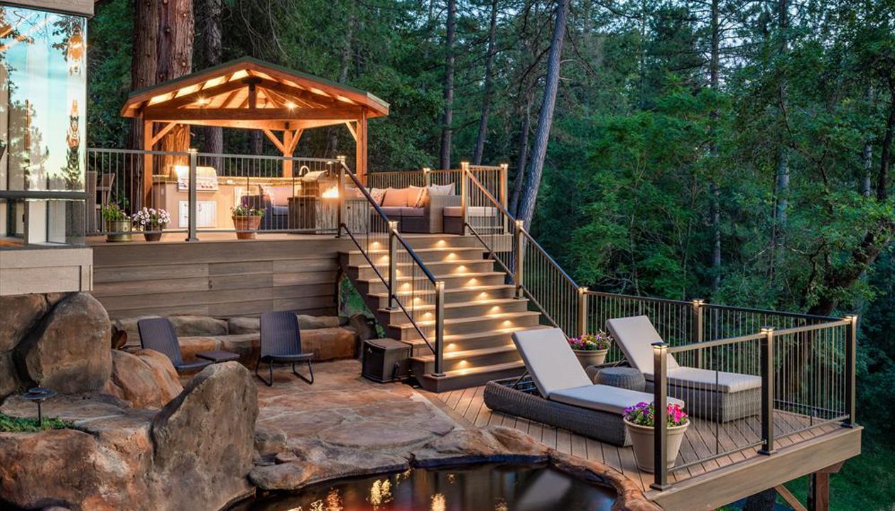 Havana Gold, Spiced Rum Border and grotto