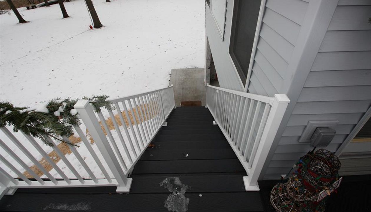 Trex Select Winchester Grey with White Aluminum Railing and PVC Post Wraps