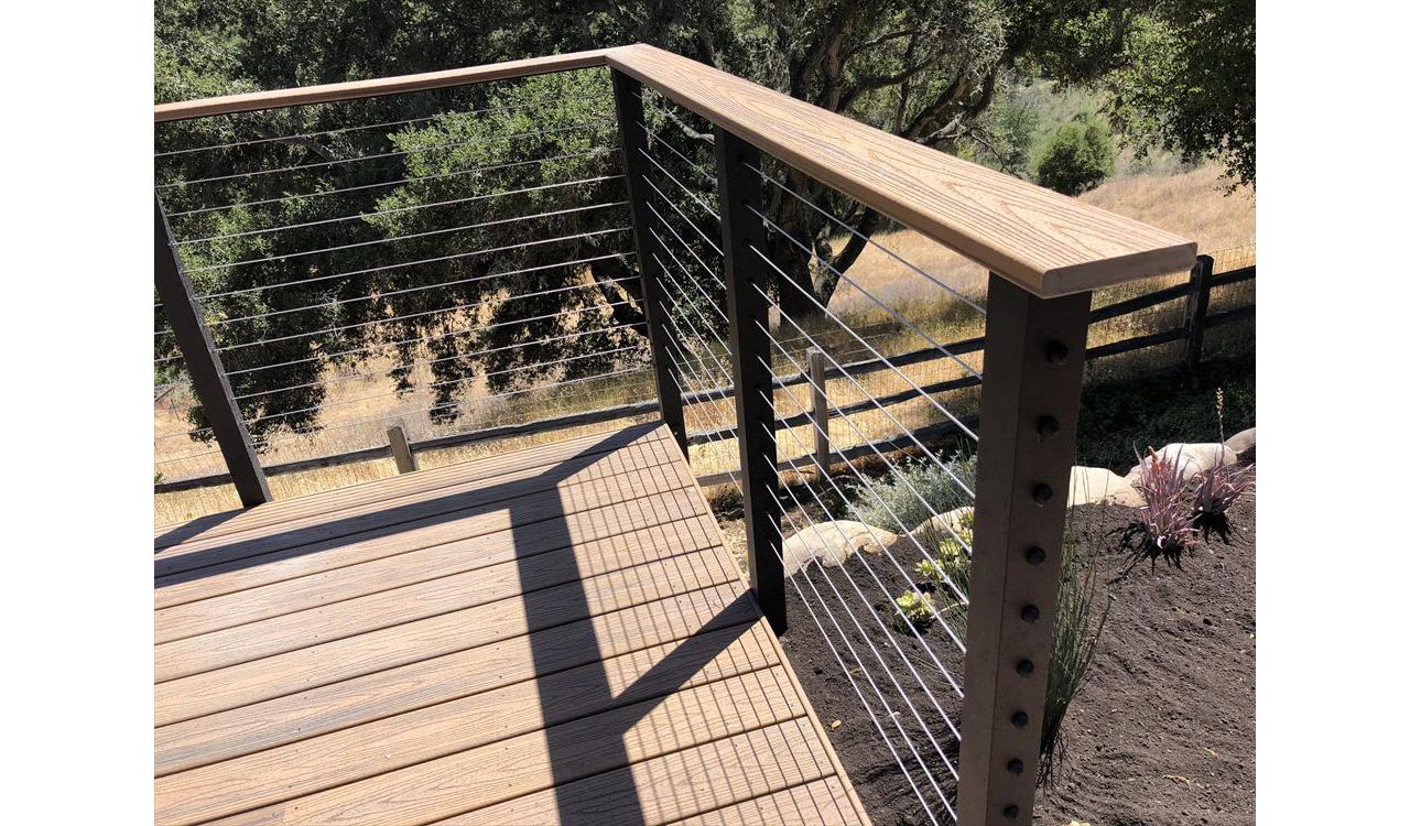 Havana Gold Transcend Trex with stainless steel cable rail with Trex cocktail rail Santa Ynez