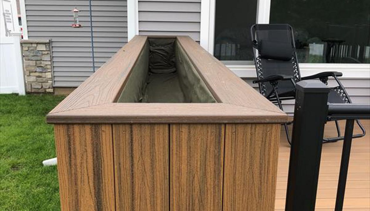 CUSTOM 12' X 3' X 2' FLOWER POT TREX TRANSCEND DECKING (SPICED RUM & HAVANNA GLOD)
