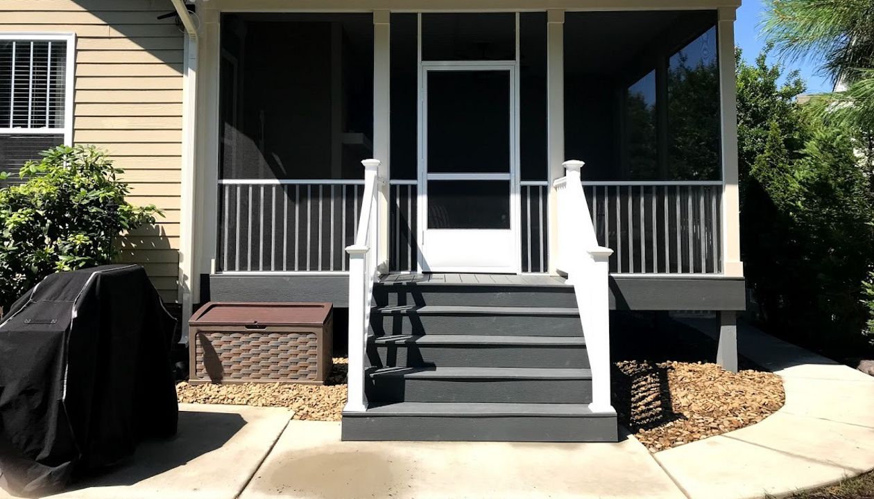 Trex Enhance Clam Shell Deck