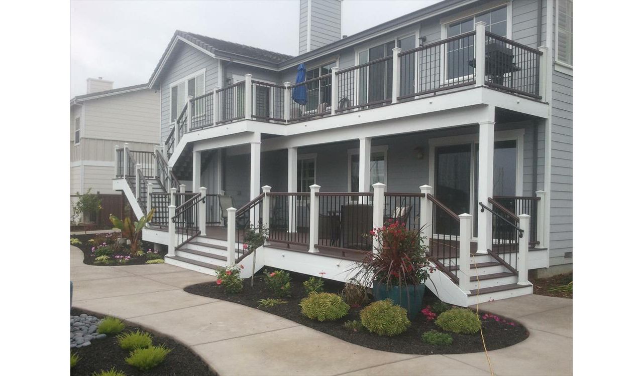 Custom two level Trex Deck with Transcend Railings.