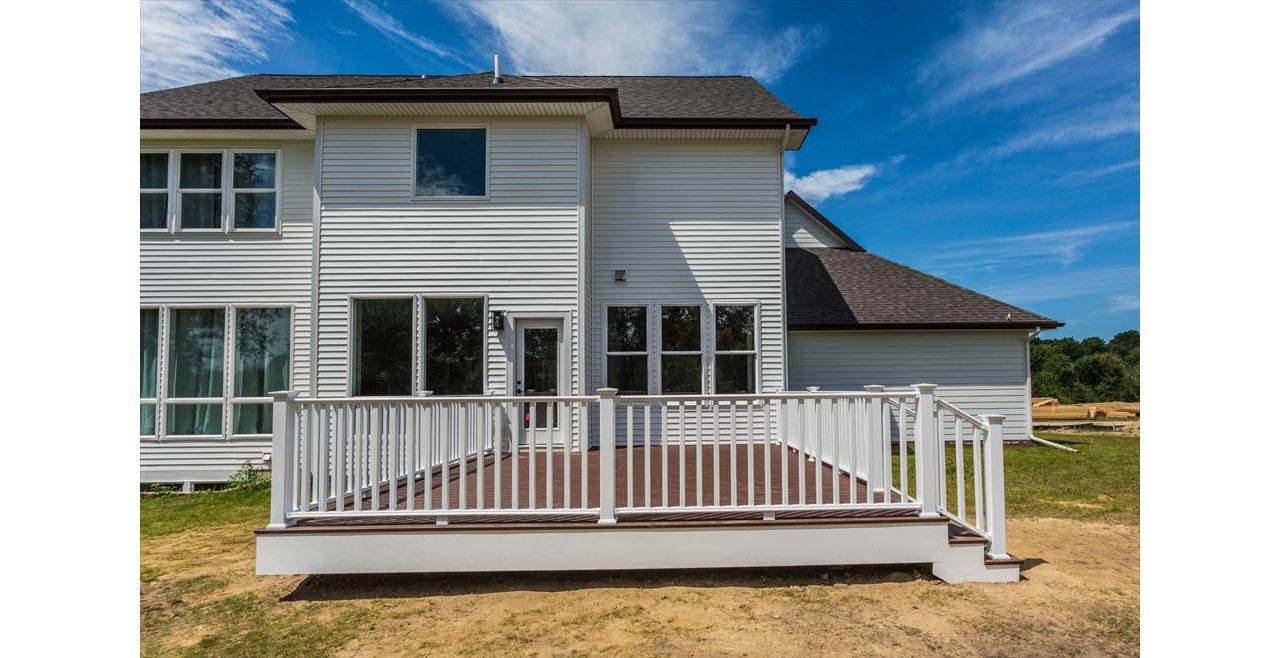 A clean back deck to complete a new build