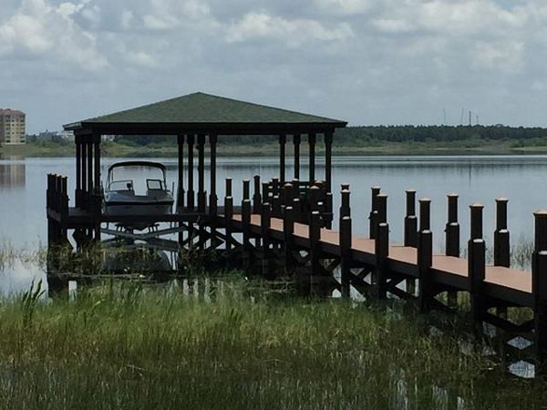 Trex Select Saddle Dock located in Dr. Phillips (Orlando)
