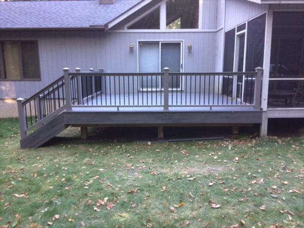 Trex Transcend deck and rail in Split Rock PA. Island Mist Deck and Gravel Path Railings