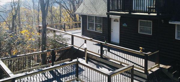 Large Trex Select Madeira deck is a great place to spend some time outside