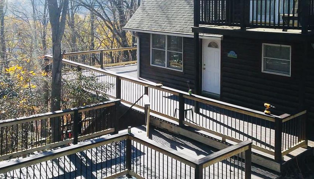 Large Trex Select Madeira deck is a great place to spend some time outside