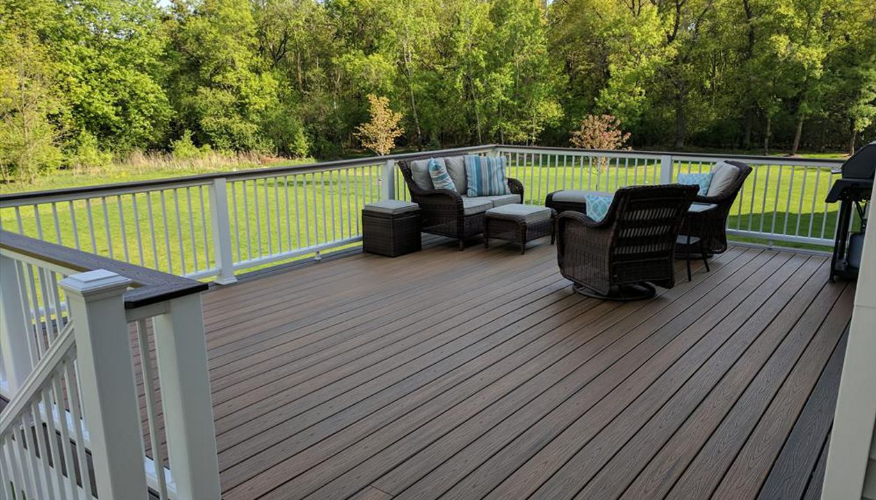 Trex Transcend Decking & Railing with Drink Rail Look in Coon Rapids, MN