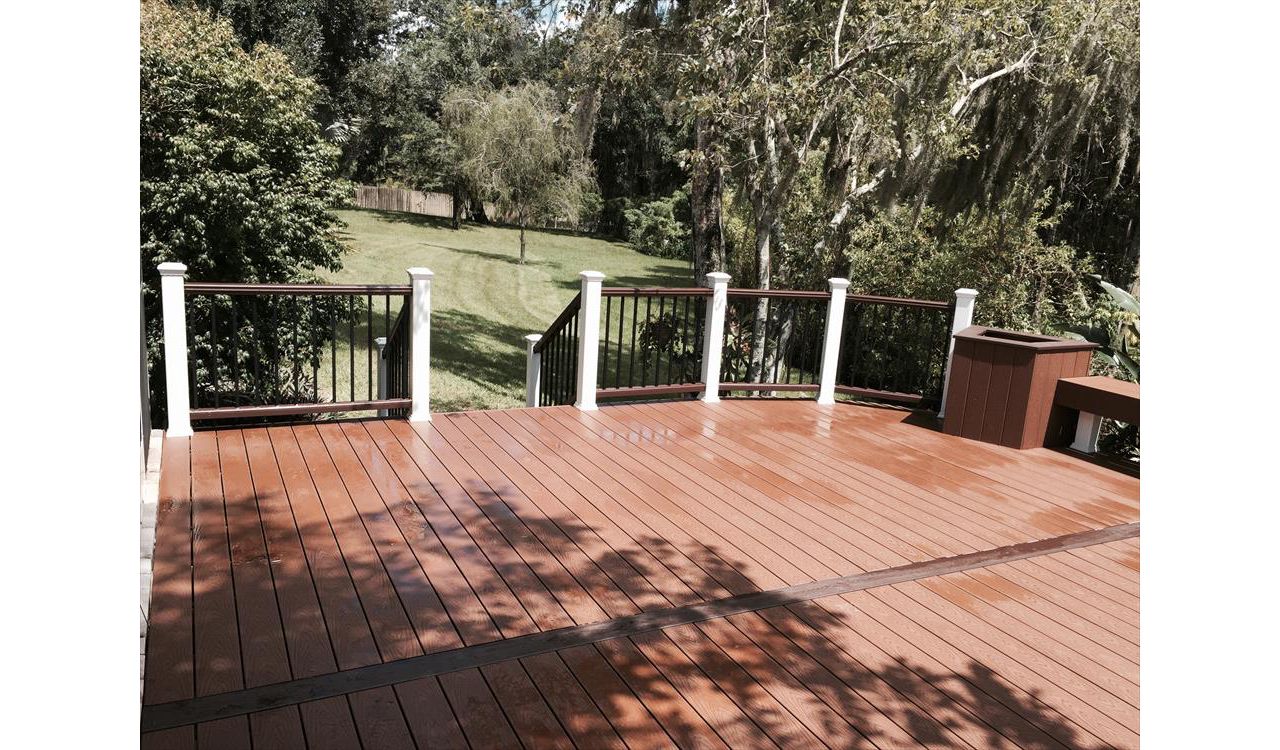 There is no shortage of space on this Lutz project. Set in the middle of a nature preserve, its the perfect place to enjoy the outdoor life.
