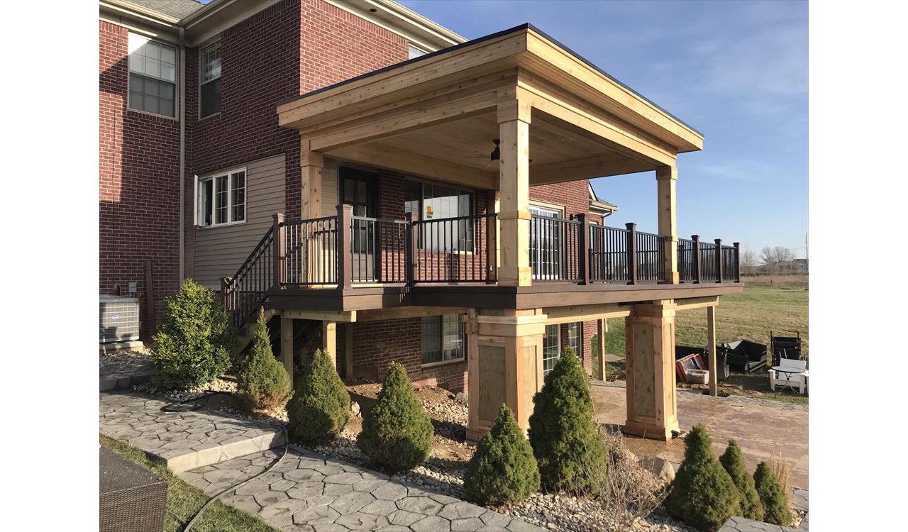 Spiced rum Deck with black signature rail and custom E.D.P.M. roof