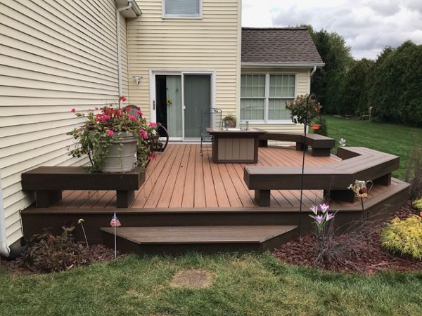 Wrapped benches with Spiced Rum