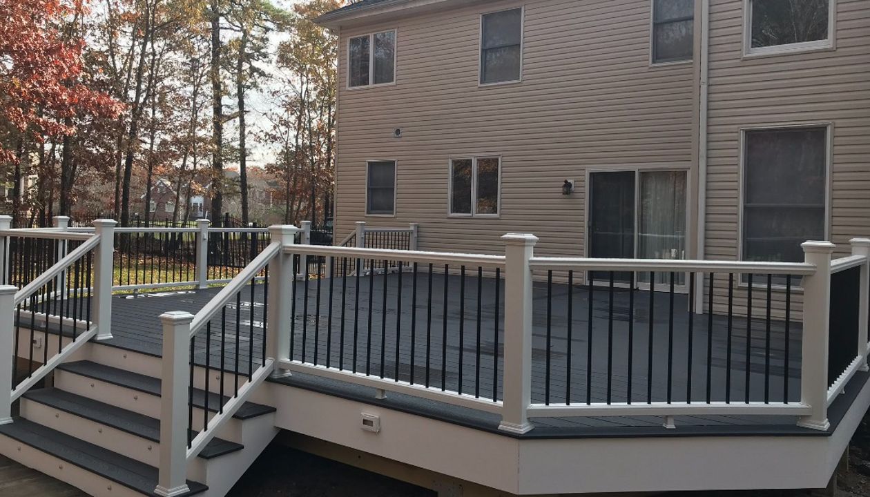 Galloway, NJ; Winchester Grey with Classic White Rails