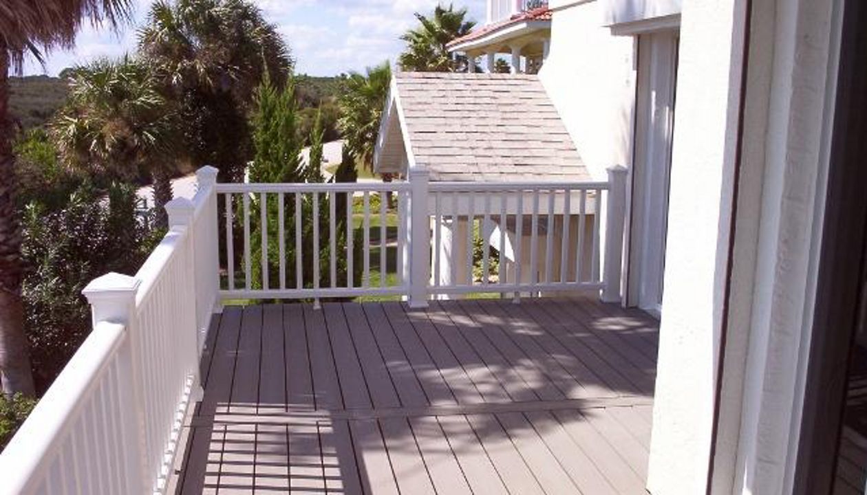 Trex deck and railing