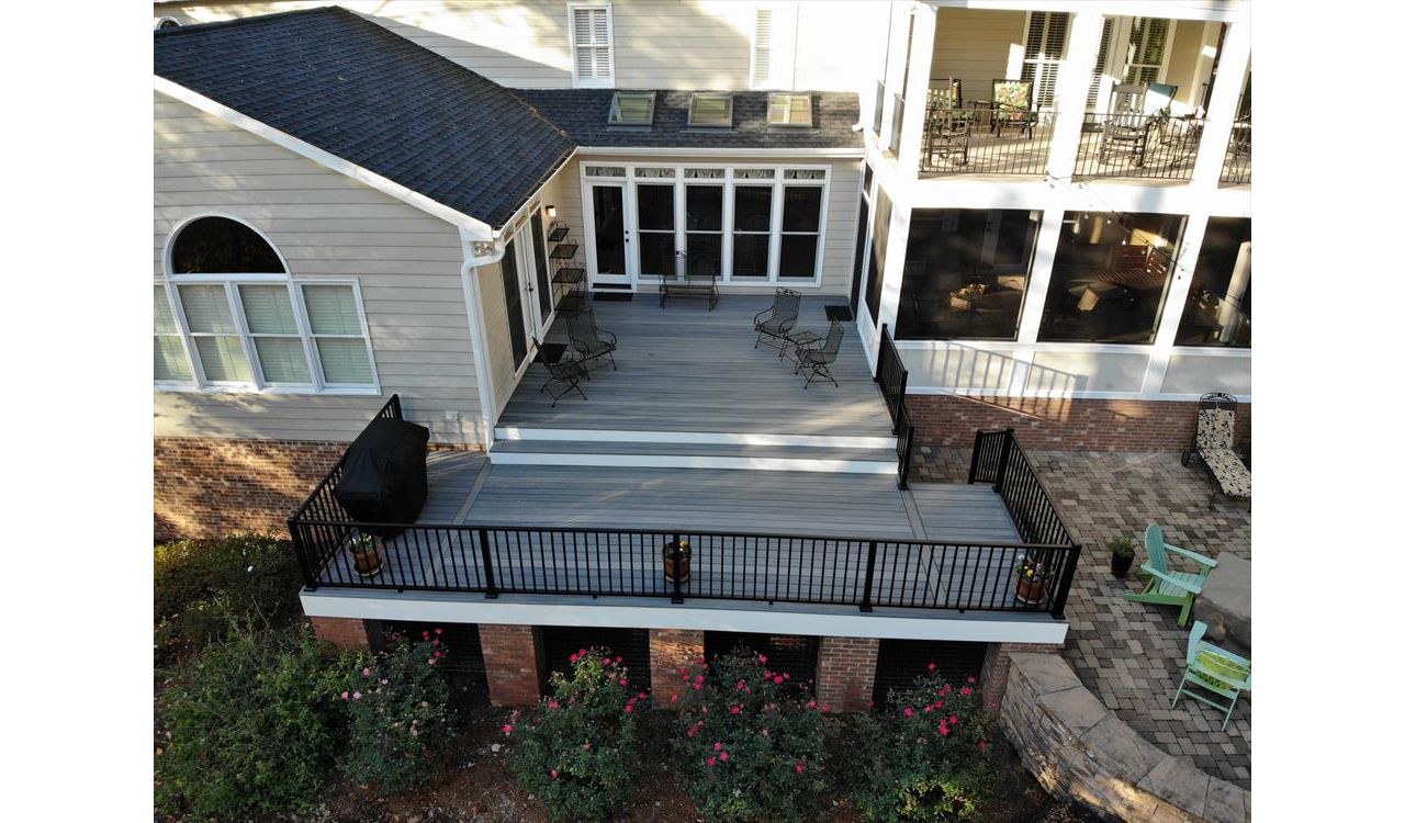 New Island Mist decking and Signature rails.