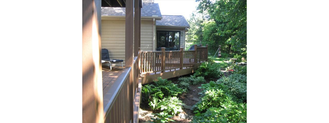 Trex Designer Railing - Saddle