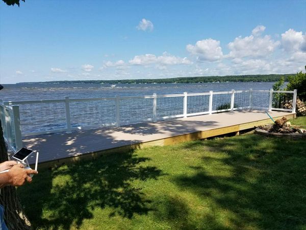 Rope swing with glass railing