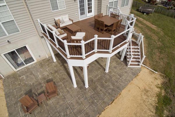 Trex Enhance w/ water diversion