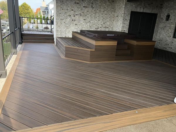 Trex Transcend Spiced Rum w/ Havana Gold frame