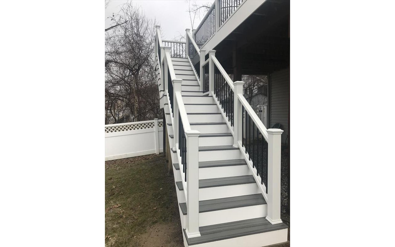 Custom Trex stairs in Butler, NJ.