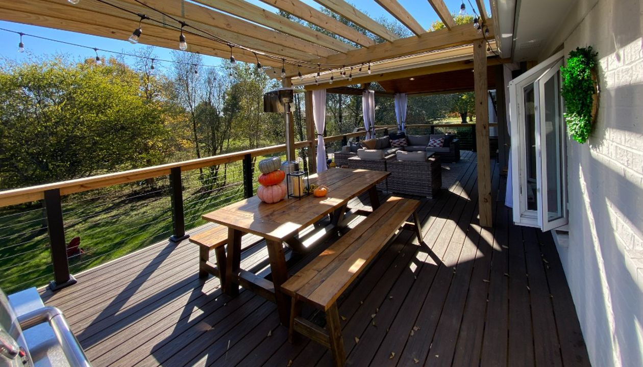 2nd story Trex deck - Pergola space