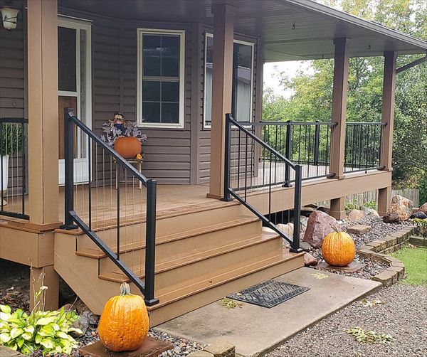Trex Composite Enhance Basics Decking in Beach Dune color with Trex Select Decking in Saddle color for the Borders/Stairs in Forest Lake, MN area