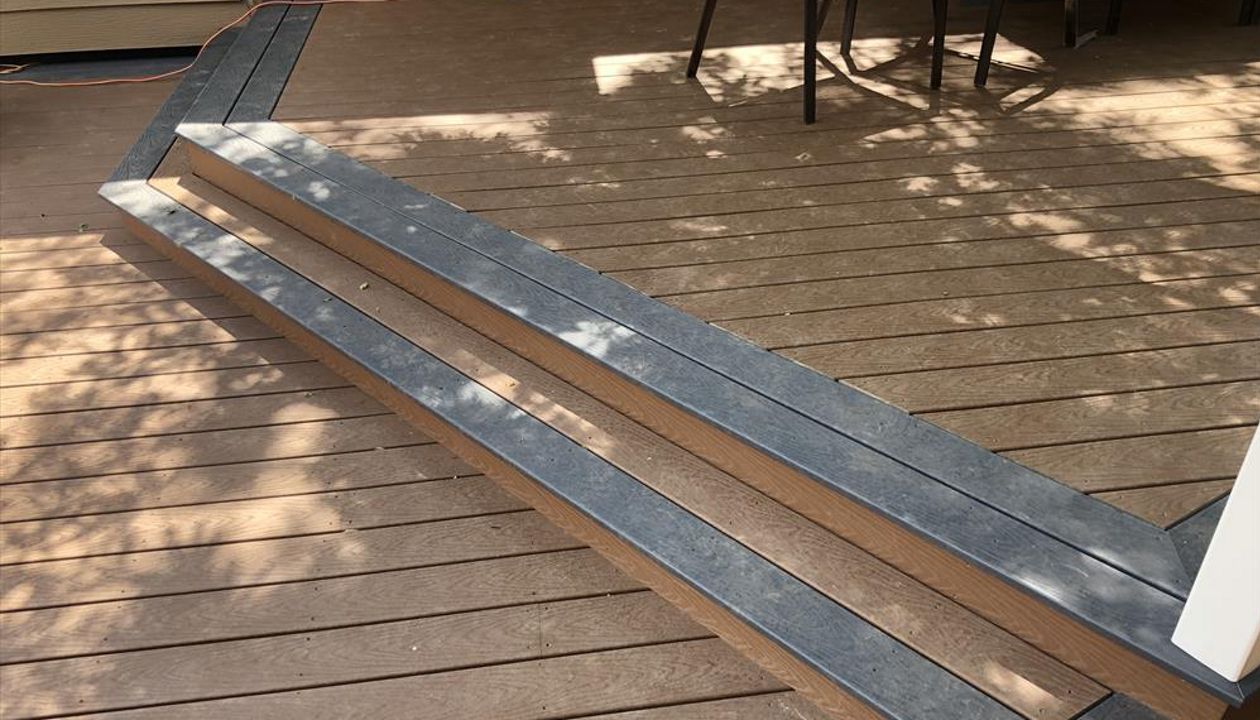 Steps with borders to a lower deck