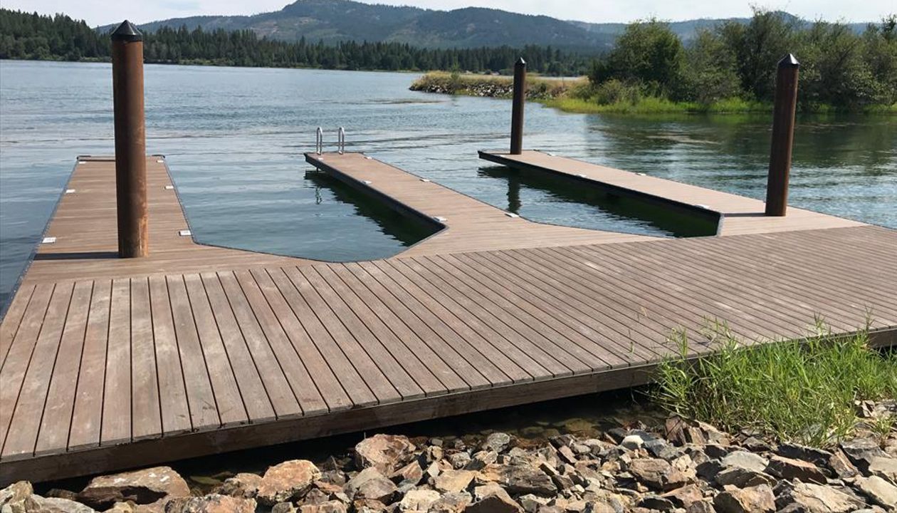 Trex Transcend Spice Rum dock