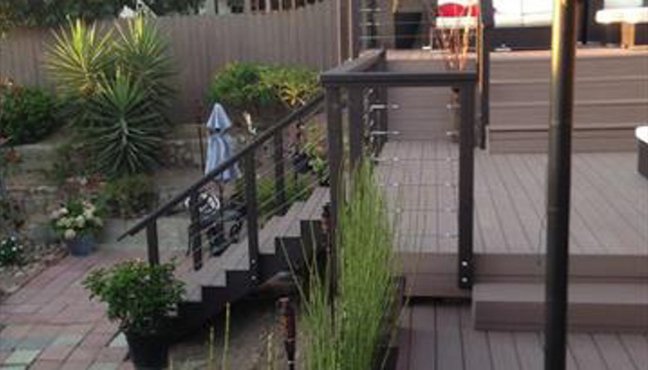 Custom Trex deck and cable railing
