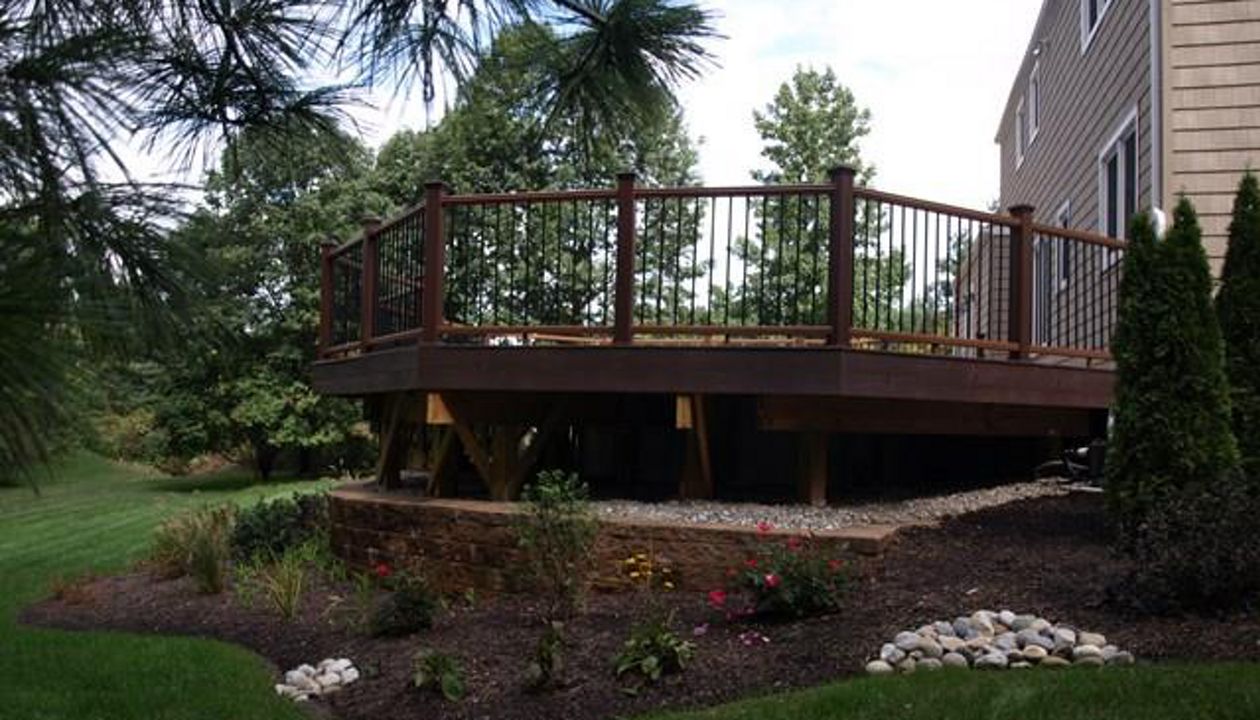 Beautiful raised Trex Transcends deck and handrail
