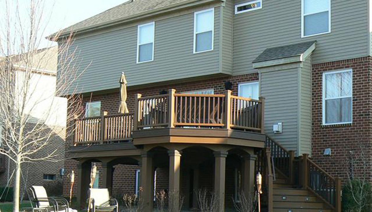 Trex Transcend Treehouse with VintageLatern Rochesterhills Mi