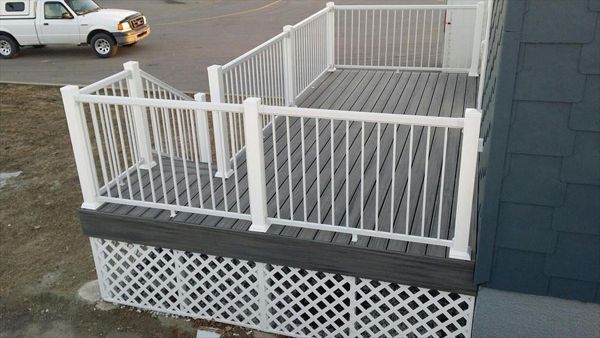 Trex Transcend Island Mist decking at Lake of the Ozarks
