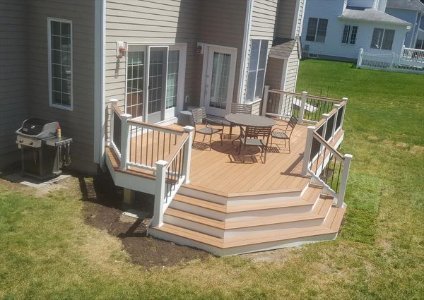 Tiki Torch Decking and Cocktail Rail Top with Bronze Round Balusters