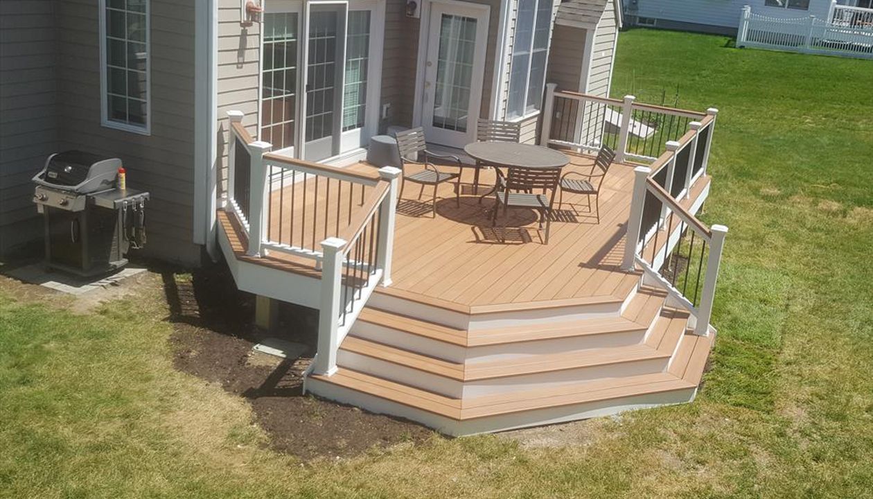 Tiki Torch Decking and Cocktail Rail Top with Bronze Round Balusters