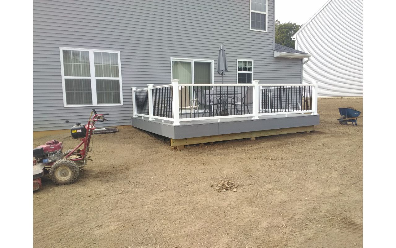 Trex Select Pebble Grey Decking in State College Area