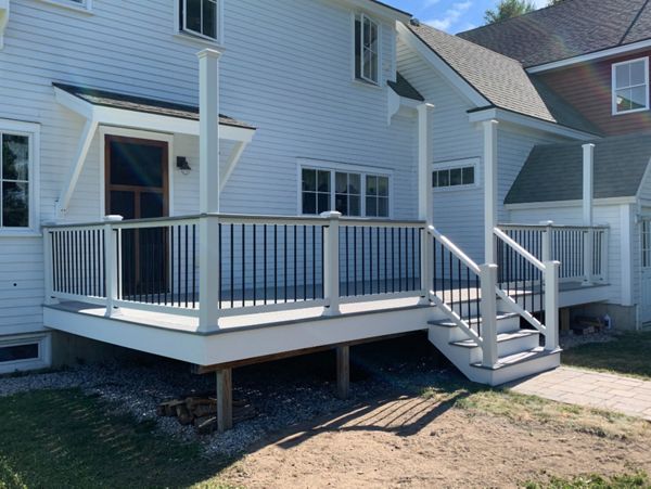 Foggy Wharf, Select railing