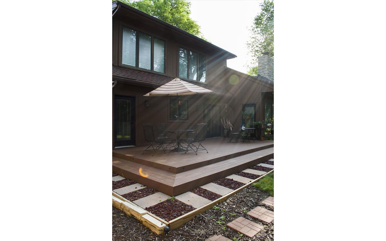 Trex Deck with Landscape Pavers