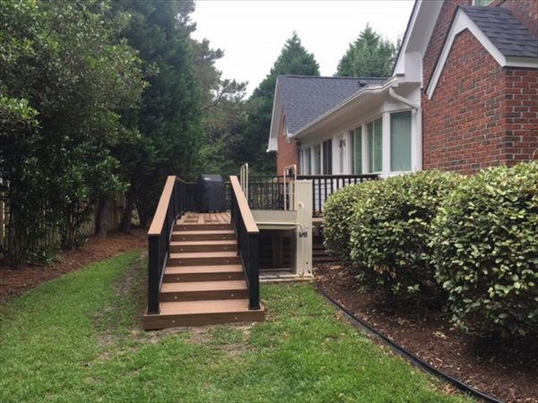 Trex Havana Gold deck in Wilmington, NC