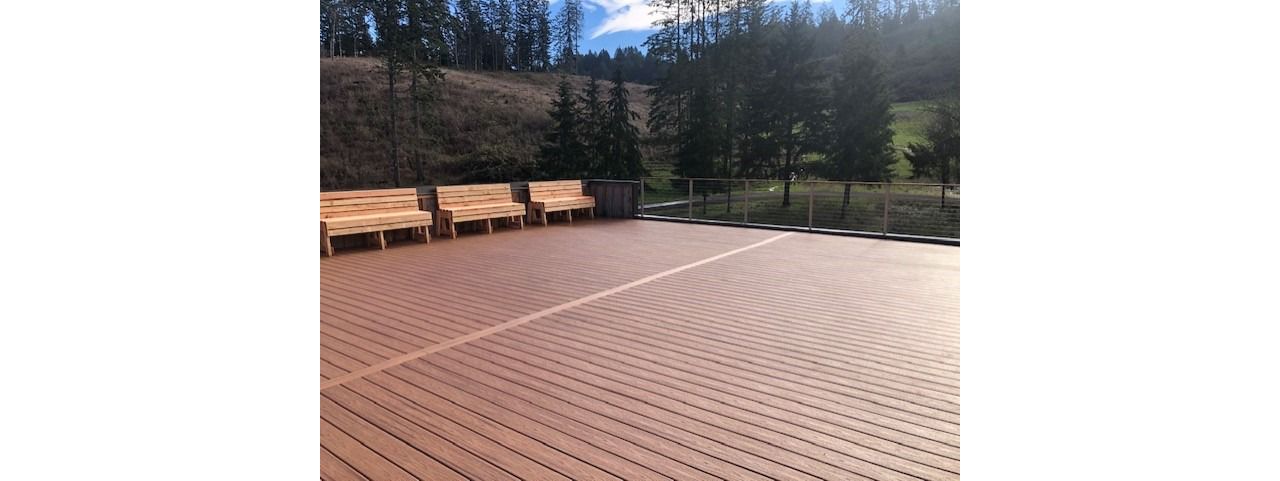 Dundee, OR Spiced Rum Deck