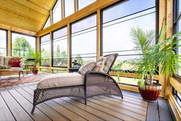 Havana Gold used as main deck floor with Spiced Rum accent